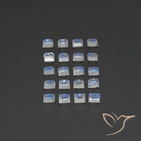 Shop natural 2.64ct Blanc bleuâtre Pierre de lune arc-en-ciel gems, Carré, from Inde at GemSelect. In stock, global shipping!