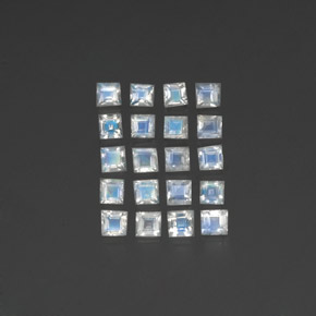 Achetez naturel 2,88ct blanc pierre de lune arc-en-ciel gems, carré, en provenance inde chez gemselect. en stock, livraison internationale!