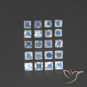 Shop natural 3.37ct Blanc bleuâtre Pierre de lune arc-en-ciel gems, Carré, from Inde at GemSelect. In stock, global shipping!