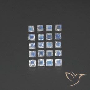 Shop natural 3.06ct Blanc bleuâtre Pierre de lune arc-en-ciel gems, Carré, from Inde at GemSelect. In stock, global shipping!