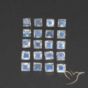 Shop natural 2.61ct Blanc bleuâtre Pierre de lune arc-en-ciel gems, Carré, from Inde at GemSelect. In stock, global shipping!