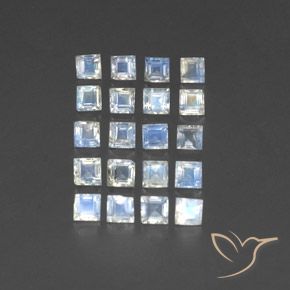 Shop natural 3.22ct Blanc bleuâtre Pierre de lune arc-en-ciel gems, Carré, from Inde at GemSelect. In stock, global shipping!