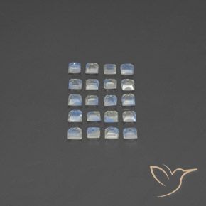 Shop natural 2.81ct Blanc bleuâtre Pierre de lune arc-en-ciel gems, Carré, from Inde at GemSelect. In stock, global shipping!