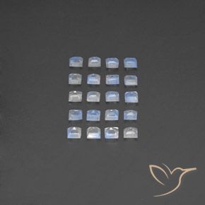 Shop natural 2.77ct Blanc bleuâtre Pierre de lune arc-en-ciel gems, Carré, from Inde at GemSelect. In stock, global shipping!