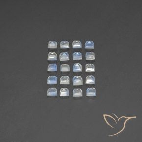 Shop natural 3.26ct Blanc bleuâtre Pierre de lune arc-en-ciel gems, Carré, from Inde at GemSelect. In stock, global shipping!