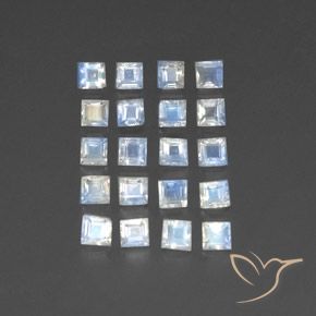 Shop natural 2.96ct Blanc bleuâtre Pierre de lune arc-en-ciel gems, Carré, from Inde at GemSelect. In stock, global shipping!