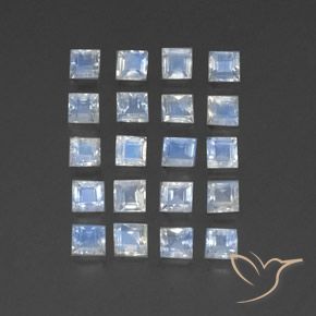 Shop natural 3.57ct Blanc bleuâtre Pierre de lune arc-en-ciel gems, Carré, from Inde at GemSelect. In stock, global shipping!