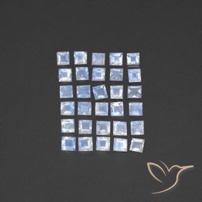 Shop natural 3.31ct Blanc bleuâtre Pierre de lune arc-en-ciel gems, Carré, from Inde at GemSelect. In stock, global shipping!