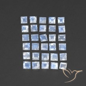 Shop natural 3.31ct Blanc bleuâtre Pierre de lune arc-en-ciel gems, Carré, from Inde at GemSelect. In stock, global shipping!