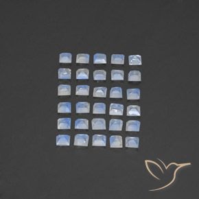 Shop natural 3.31ct Blanc bleuâtre Pierre de lune arc-en-ciel gems, Carré, from Inde at GemSelect. In stock, global shipping!