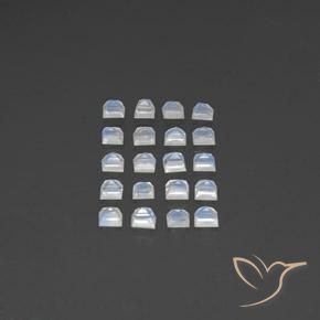 Shop natural 2.53ct Blanc bleuâtre Pierre de lune arc-en-ciel gems, Carré, from Inde at GemSelect. In stock, global shipping!
