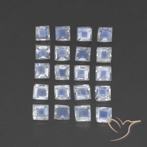 Shop natural 3.42ct Blanc bleuâtre Pierre de lune arc-en-ciel gems, Carré, from Inde at GemSelect. In stock, global shipping!