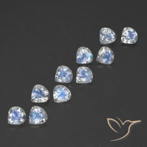 Shop natural 3.48ct Blanc bleuâtre Pierre de lune arc-en-ciel gems, En forme de poire, from Inde at GemSelect. In stock, global shipping!