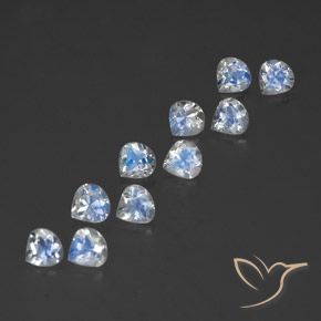 Shop natural 3.81ct Blanc bleuâtre Pierre de lune arc-en-ciel gems, En forme de poire, from Inde at GemSelect. In stock, global shipping!