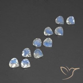 Shop natural 2.97ct Blanc bleuâtre Pierre de lune arc-en-ciel gems, En forme de poire, from Inde at GemSelect. In stock, global shipping!