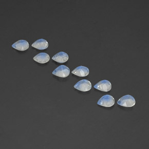 Achetez naturel 3.20ct Blanc bleuâtre Pierre de lune arc-en-ciel gems, En forme de poire, En provenance Inde chez GemSelect. En stock, livraison internationale!