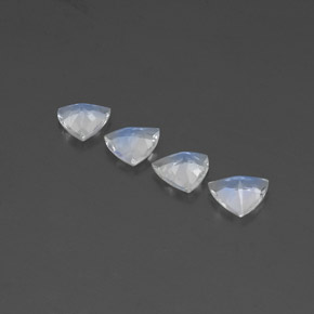 Achetez naturel ct blanc pierre de lune arc-en-ciel gems, trillion, en provenance inde chez gemselect. en stock, livraison internationale!
