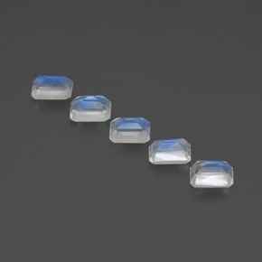 Achetez naturel ct blanc pierre de lune arc-en-ciel gems, taille émeraude, en provenance inde chez gemselect. en stock, livraison internationale!