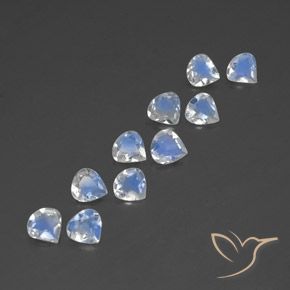 Shop natural 2.85ct Blanc bleuâtre Pierre de lune arc-en-ciel gems, En forme de poire, from Inde at GemSelect. In stock, global shipping!