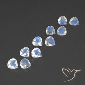 Shop natural 3.13ct Blanc bleuâtre Pierre de lune arc-en-ciel gems, En forme de poire, from Inde at GemSelect. In stock, global shipping!