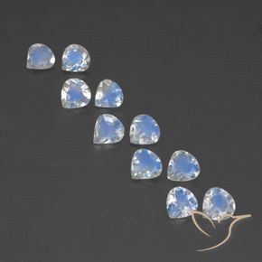 Shop natural 3.16ct Blanc bleuâtre Pierre de lune arc-en-ciel gems, En forme de poire, from Inde at GemSelect. In stock, global shipping!