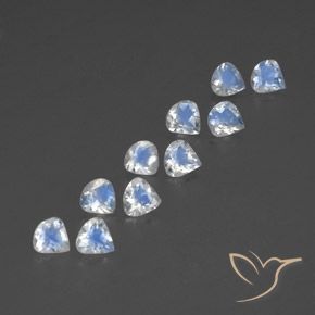 Shop natural 3.18ct Blanc bleuâtre Pierre de lune arc-en-ciel gems, En forme de poire, from Inde at GemSelect. In stock, global shipping!