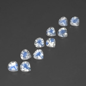 Achetez naturel 3,85ct blanc pierre de lune arc-en-ciel gems, en forme de poire, en provenance inde chez gemselect. en stock, livraison internationale!