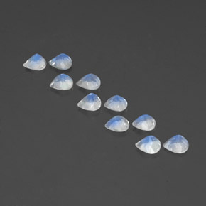 Achetez naturel 3.60ct Blanc bleuâtre Pierre de lune arc-en-ciel gems, En forme de poire, En provenance Inde chez GemSelect. En stock, livraison internationale!