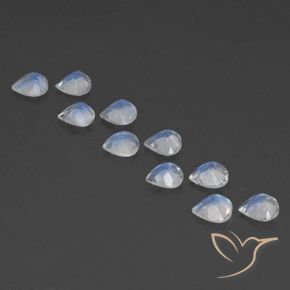 Shop natural 3.12ct Blanc bleuâtre Pierre de lune arc-en-ciel gems, En forme de poire, from Inde at GemSelect. In stock, global shipping!