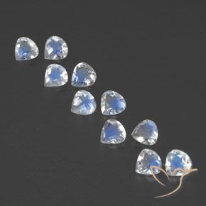 Shop natural 2.82ct Blanc bleuâtre Pierre de lune arc-en-ciel gems, En forme de poire, from Inde at GemSelect. In stock, global shipping!