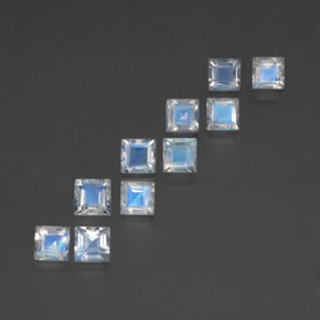Achetez naturel 3,69ct bleue pierre de lune arc-en-ciel gems, carré, en provenance inde chez gemselect. en stock, livraison internationale!