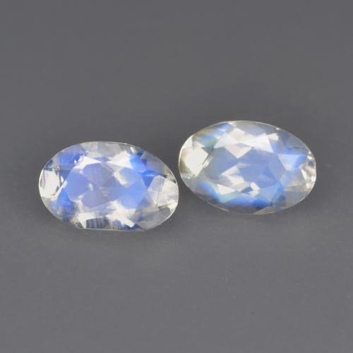 Achetez naturel 0,79ct blanc pierre de lune arc-en-ciel gems, coupe ovale, en provenance inde chez gemselect. en stock, livraison internationale!