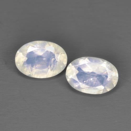 Achetez naturel 1,43ct blanc pierre de lune arc-en-ciel gems, coupe ovale, en provenance inde chez gemselect. en stock, livraison internationale!