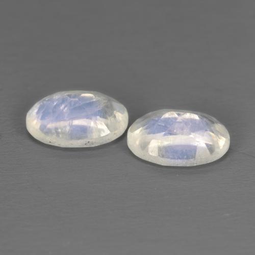 Achetez naturel 1,43ct blanc pierre de lune arc-en-ciel gems, coupe ovale, en provenance inde chez gemselect. en stock, livraison internationale!