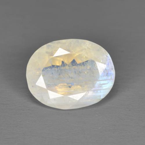 Pierre de lune arc-en-ciel blanc naturelle coupe ovale, 2,25 ct, translucide