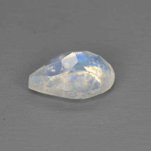 Pierre de lune arc-en-ciel Blanc bleuâtre naturelle En forme de poire, 1.35 ct, Transparent