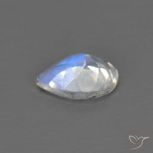 Pierre de lune arc-en-ciel Blanc bleuâtre naturelle En forme de poire, 0.64 ct, Transparent