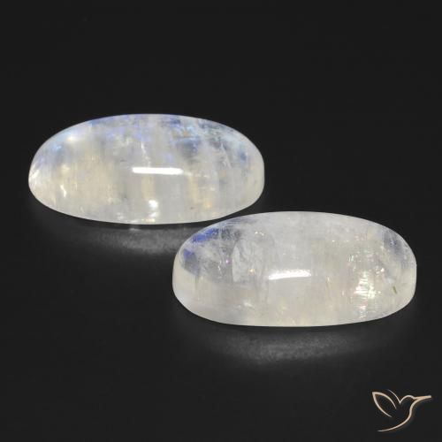 Shop natural 25.93ct Blanc bleuâtre Pierre de lune arc-en-ciel gems, ovale, from États Unis at GemSelect. In stock, global shipping!