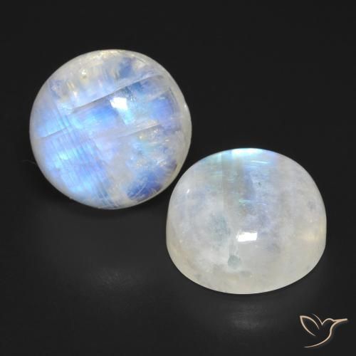 Shop natural 28.22ct Blanc bleuâtre Pierre de lune arc-en-ciel gems, Tour, from États Unis at GemSelect. In stock, global shipping!