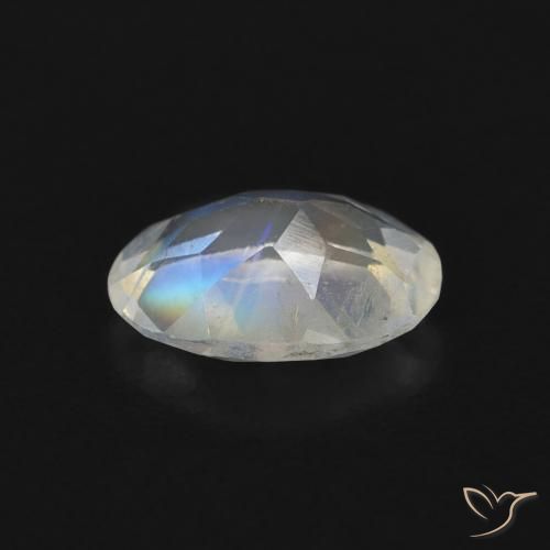 Pierre de lune arc-en-ciel Blanc bleuâtre naturelle ovale, 0.67 ct, Transparent