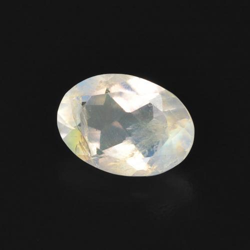 Pierre de lune arc-en-ciel Blanc bleuâtre naturelle ovale, 0.76 ct, Transparent