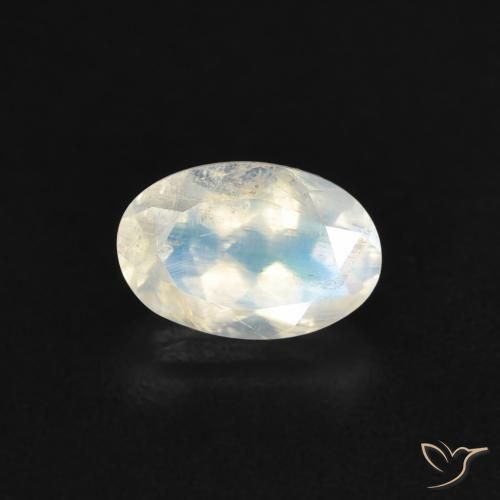 0.54ct Naturel Blanc bleuâtre Pierre de lune arc-en-ciel, ovale, Transparent