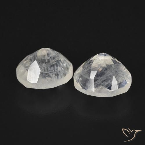 Shop natural 2.41ct Blanc bleuâtre Pierre de lune arc-en-ciel gems, ovale, from États Unis at GemSelect. In stock, global shipping!