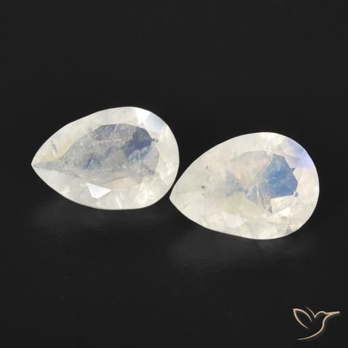 Shop natural 1.13ct Blanc bleuâtre Pierre de lune arc-en-ciel gems, En forme de poire, from États Unis at GemSelect. In stock, global shipping!