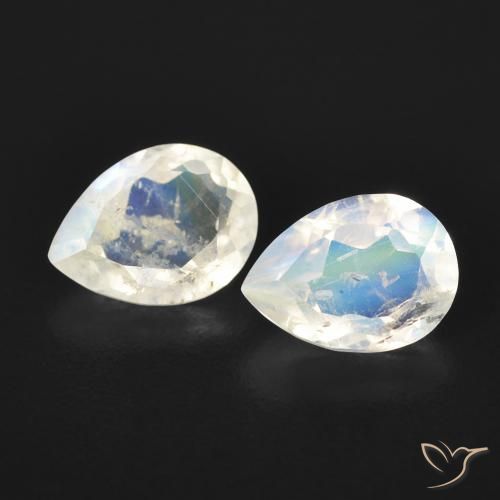Shop natural 1.35ct Blanc bleuâtre Pierre de lune arc-en-ciel gems, En forme de poire, from États Unis at GemSelect. In stock, global shipping!