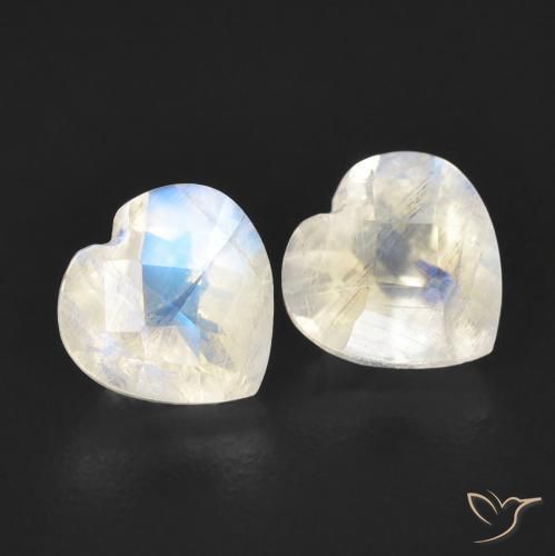 Shop natural 1.48ct Blanc bleuâtre Pierre de lune arc-en-ciel gems, Cœur, from États Unis at GemSelect. In stock, global shipping!