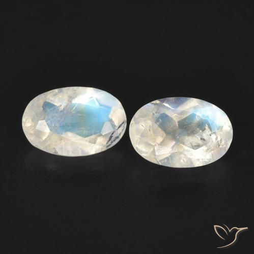 0.87ctw Naturel Blanc bleuâtre Pierre de lune arc-en-ciel, ovale, Transparent