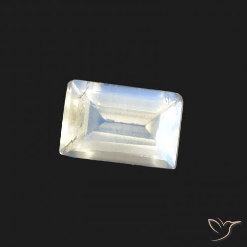 Pierre de lune arc-en-ciel Blanc bleuâtre naturelle Baquette, 0.47 ct, VS