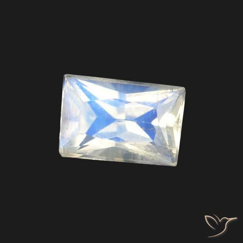 Pierre de lune arc-en-ciel Blanc bleuâtre naturelle Baquette, 0.47 ct, Transparent