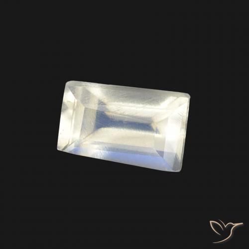 Pierre de lune arc-en-ciel Blanc bleuâtre naturelle Baquette, 0.53 ct, Transparent